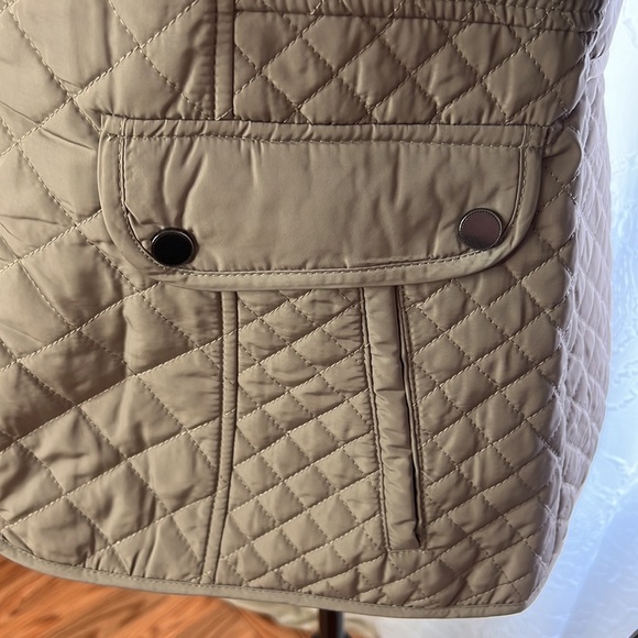 Jacket - Picture 4 of 6